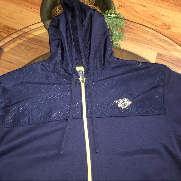 Nashville Predators NHL Hoodie X-Large NWOT - Picture 2 of 15